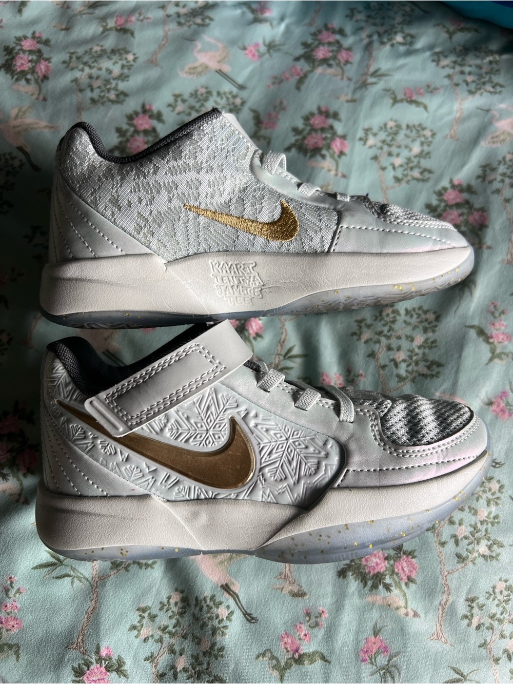 Nike Ja 2 Tree Topper Kids' White and Gold Low-Top Sneakers Size 13 1/2.